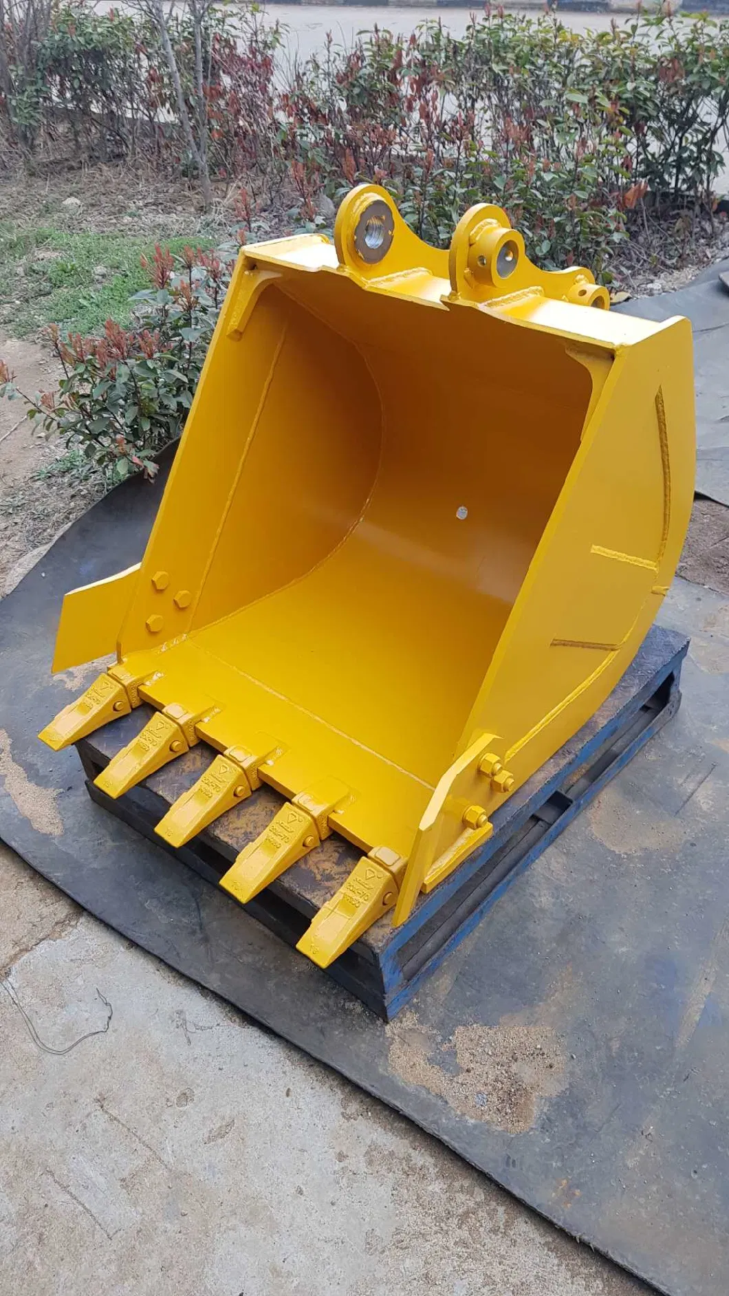 Digger Bucket Excavator Accessories Mobile Crane Part for Concrete